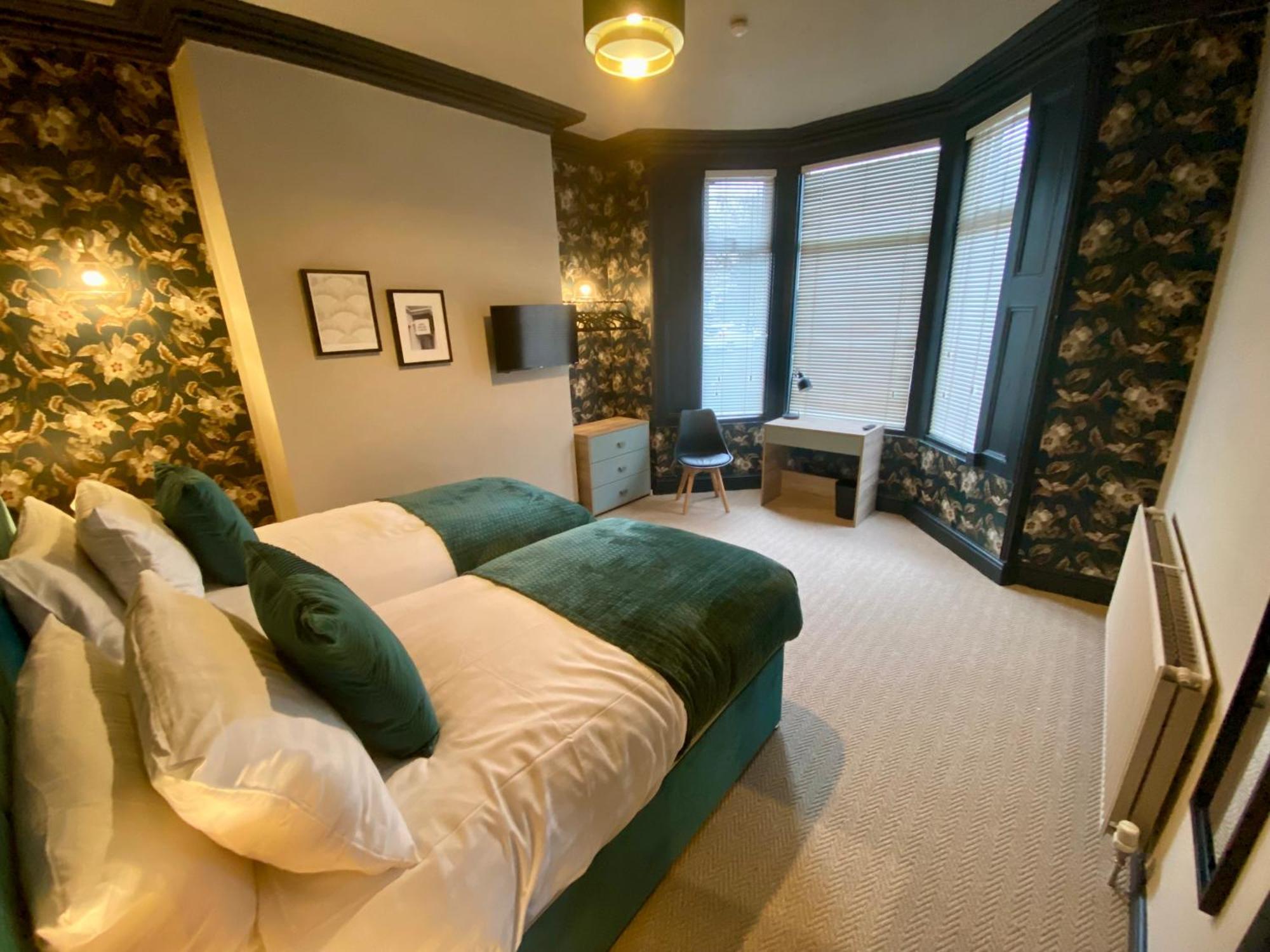 Entire Modern House Liverpool, 6 Bedrooms Luaran gambar